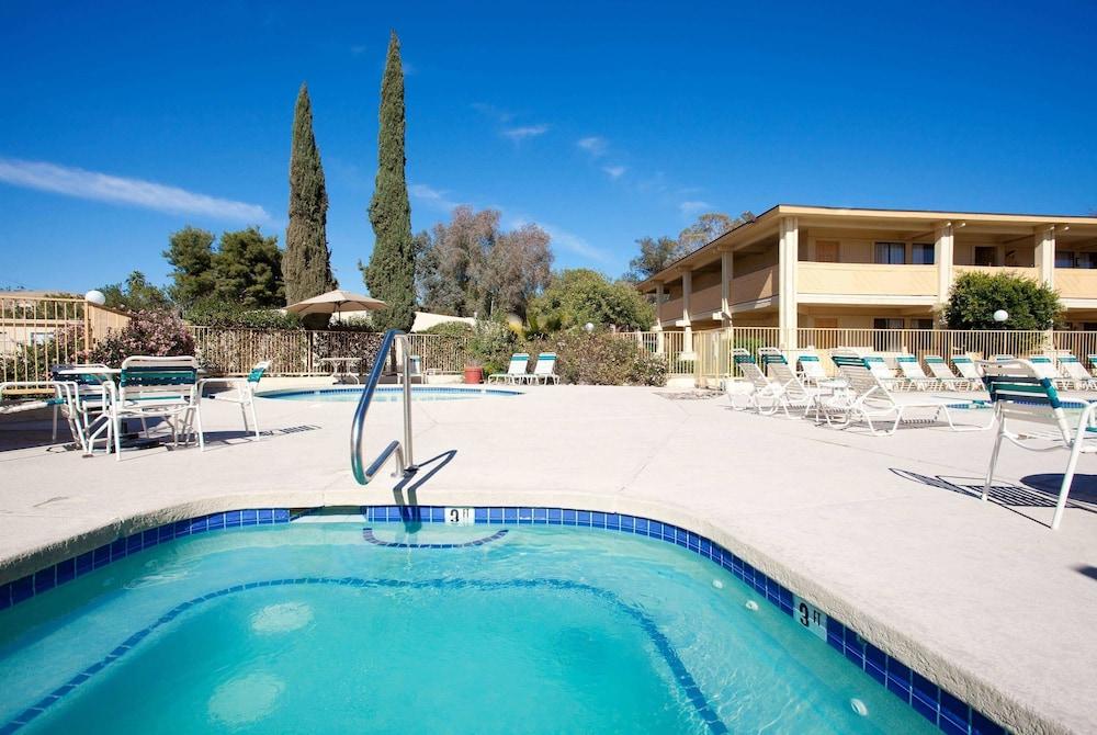 La Quinta By Wyndham North